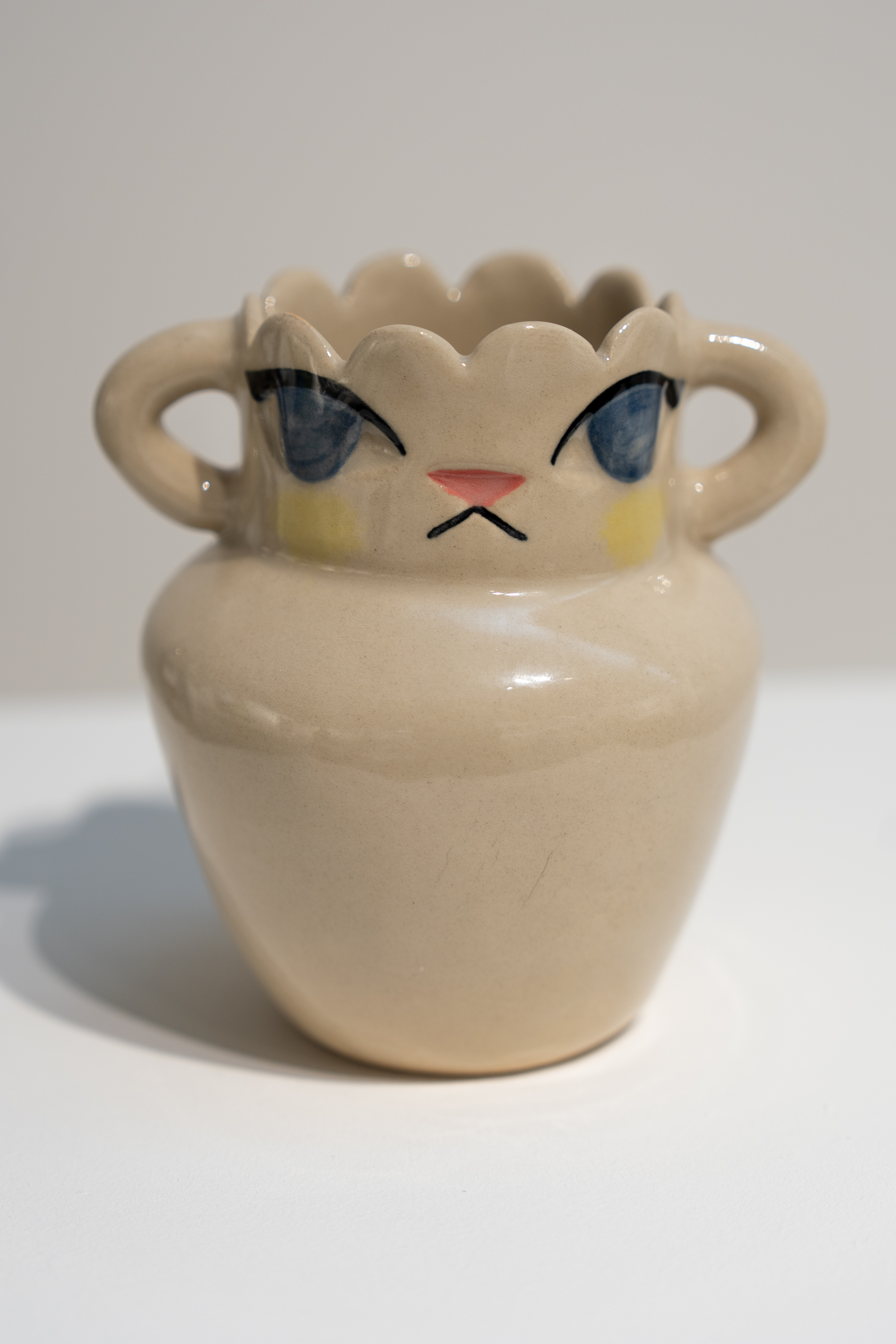 Kitty Look vase