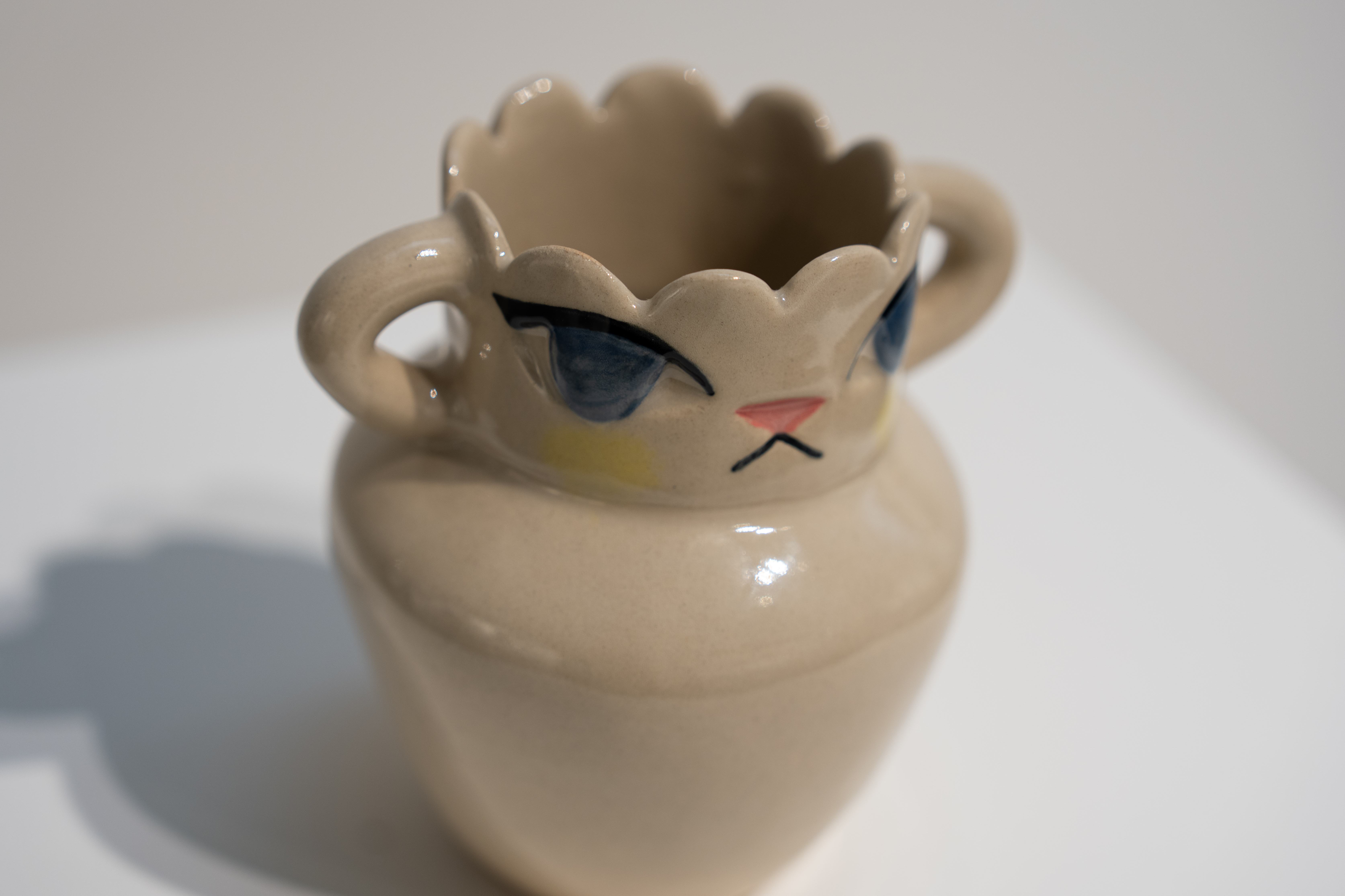 Kitty Look vase