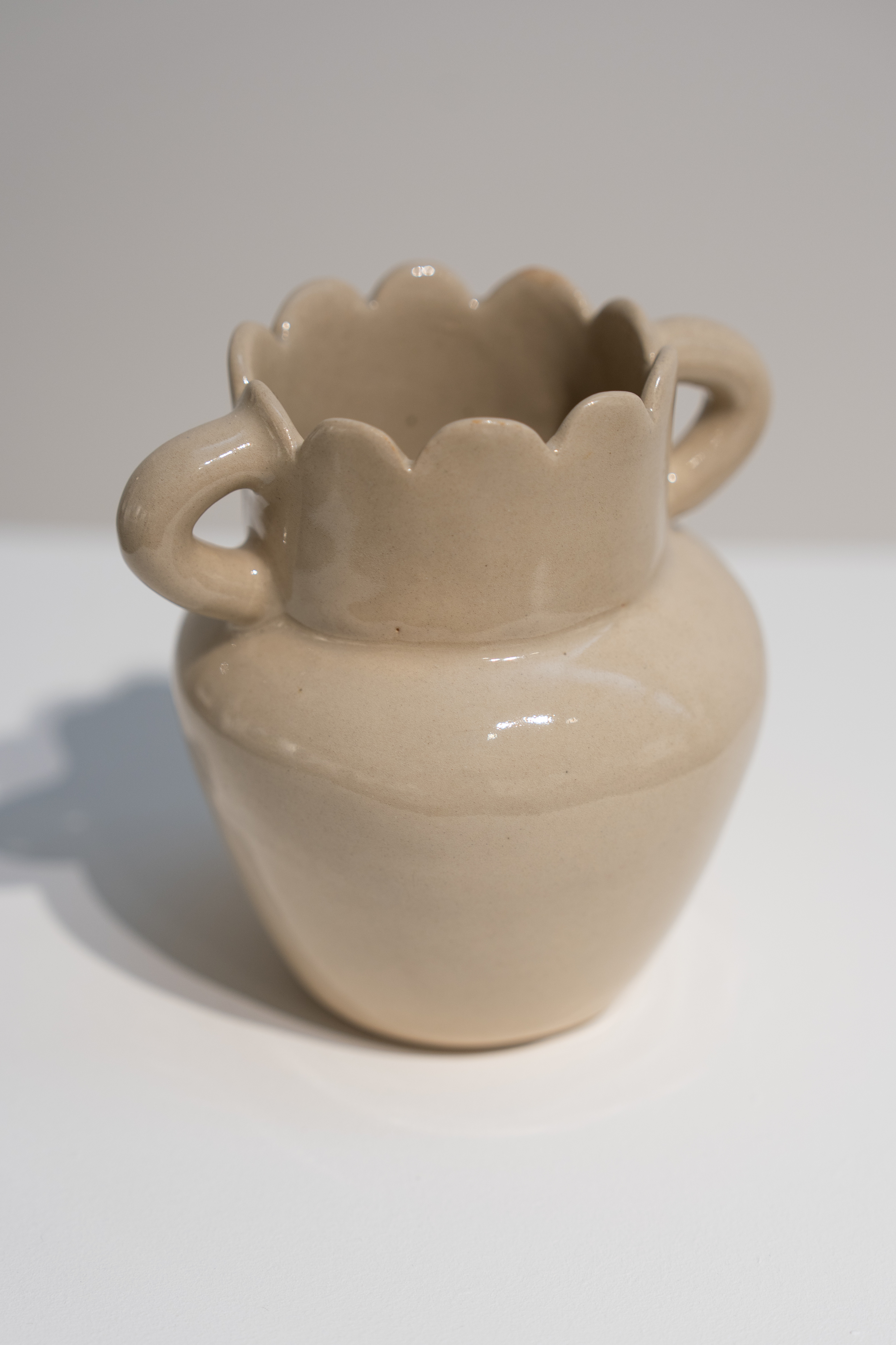 Kitty Look vase